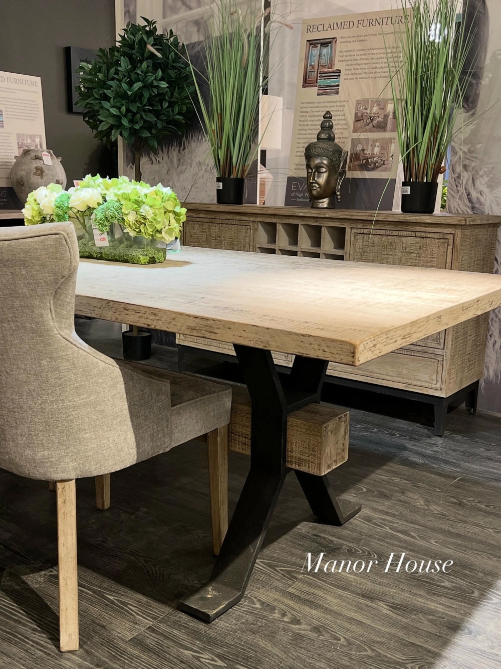 Mặt bàn ăn gỗ me tây vân gỗ sắc nét ấn tượng