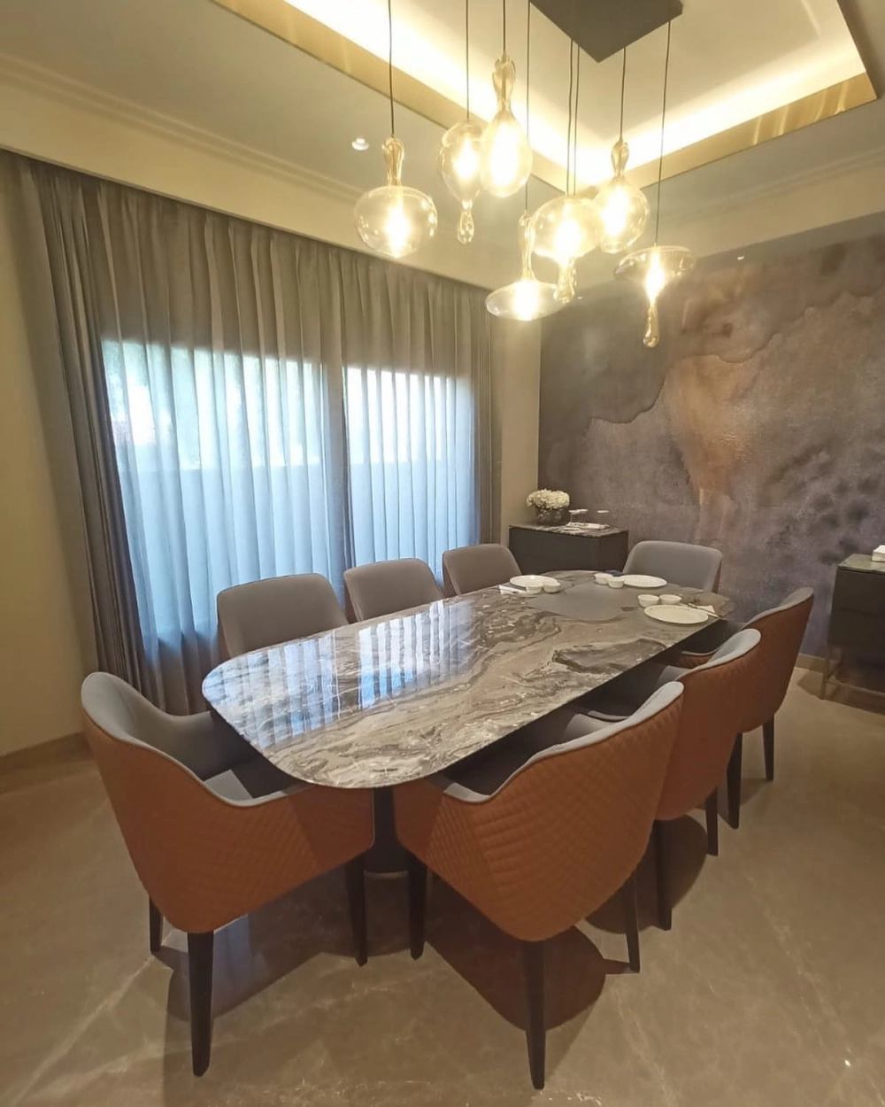 Thiết kế bàn ăn mặt đá chân sắt sơn tĩnh điện bền đẹp