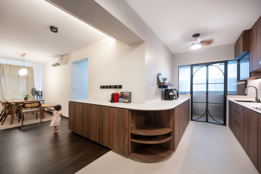 Chọn gạch lát nền phòng khách liền bếp vân đá sang trọng