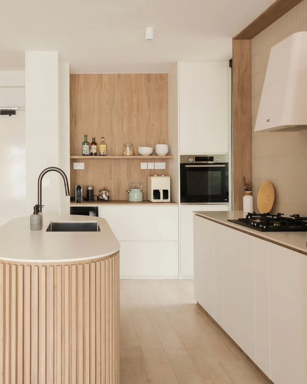 Mẫu bếp liên thông phòng khách phong cách Scandinavian