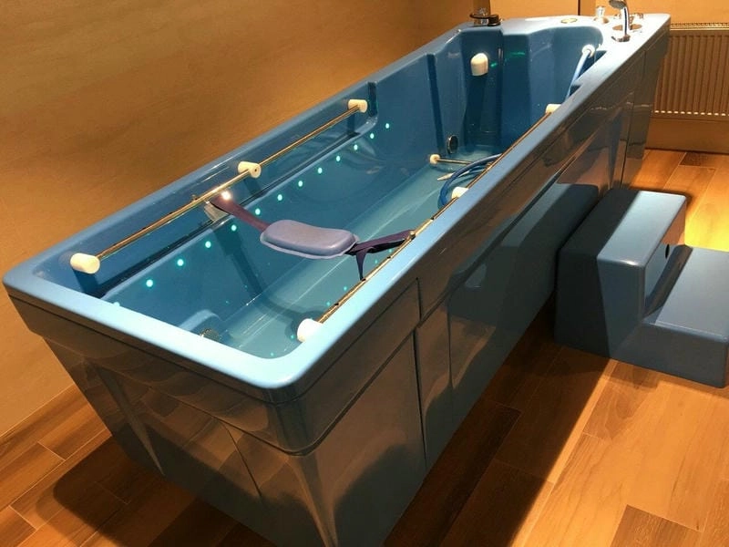 Bồn tắm massage thư giãn giải tỏa mệt mỏi