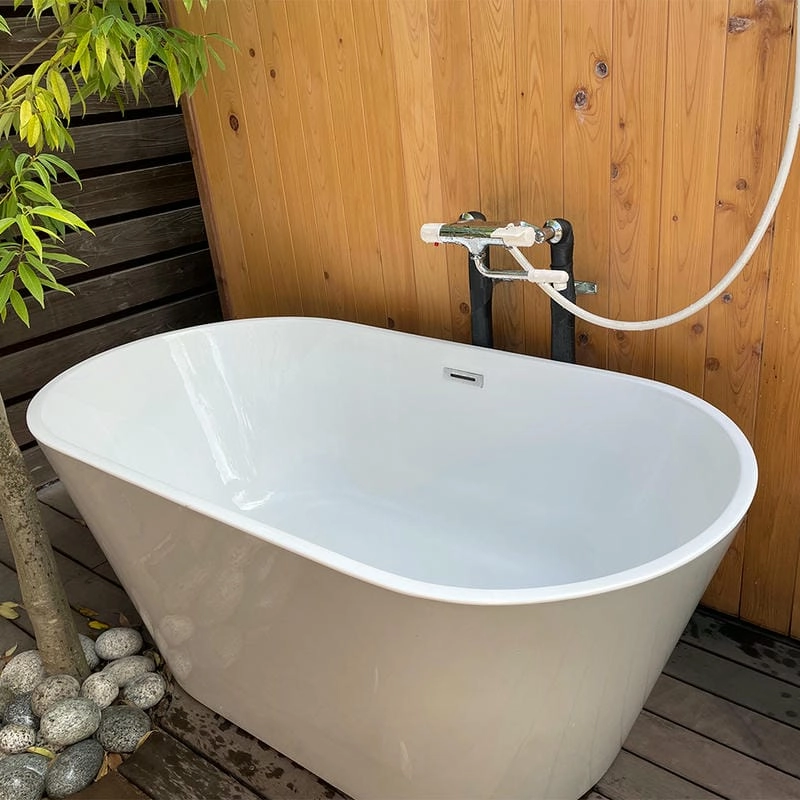 Bồn tắm nằm phổ thông đáp ứng nhu cầu cơ bản