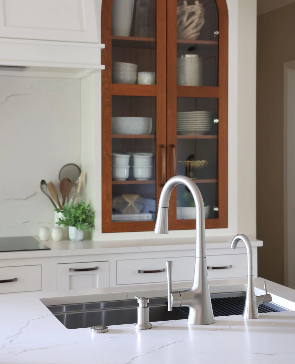 Đầu vòi rửa bát tăng áp giúp rửa sạch nhanh chóng