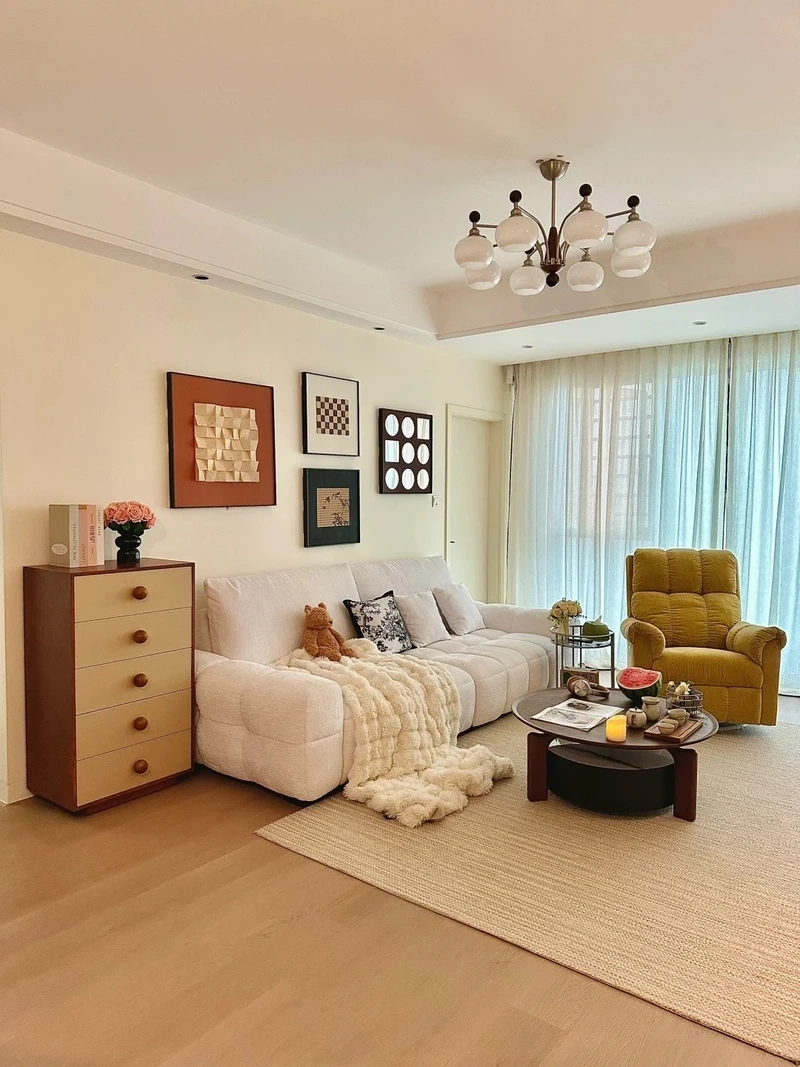 Thêm tiện ích với decor phòng khách có bàn trà