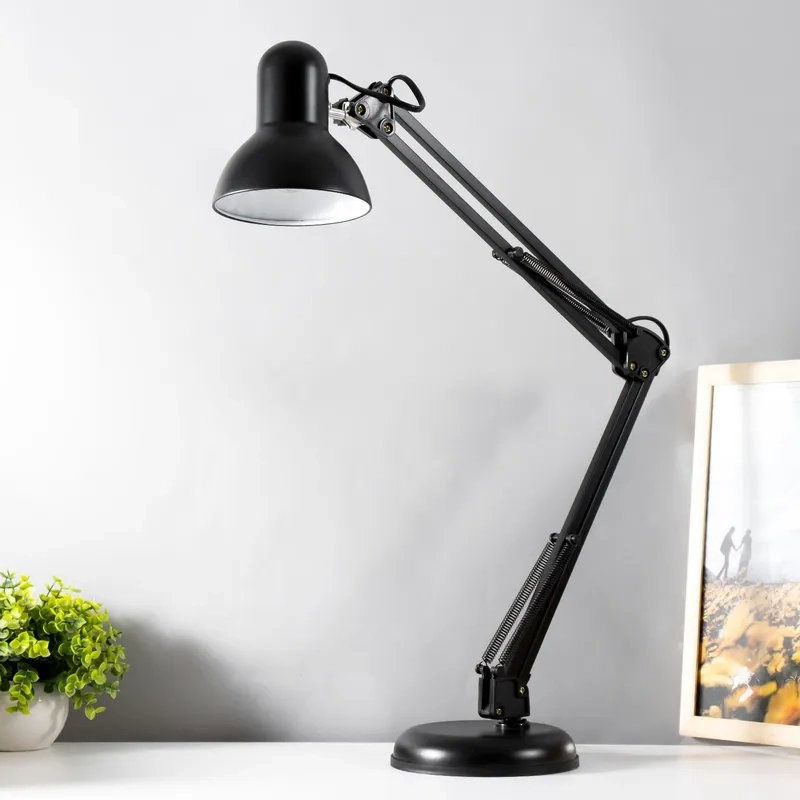 Tối ưu không gian làm việc với ảnh đèn bàn làm việc