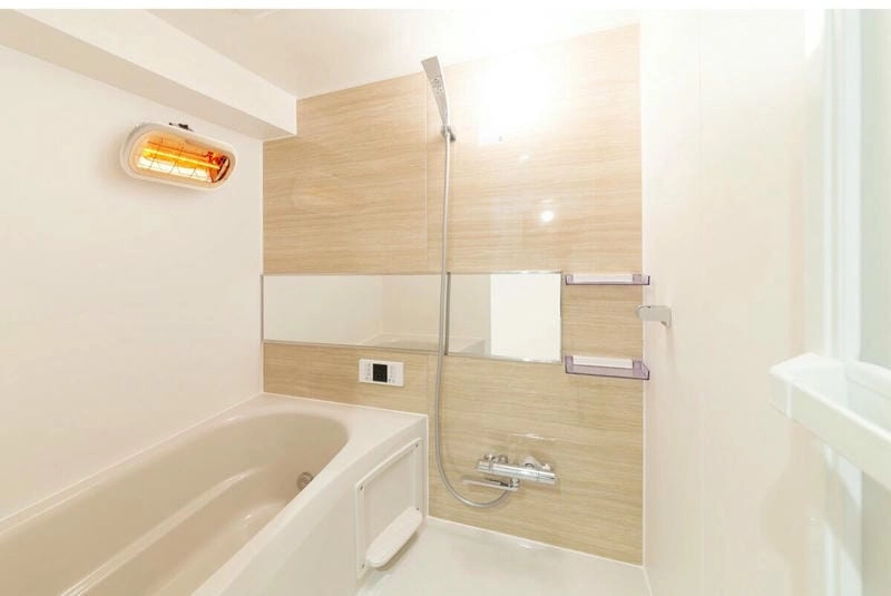 Đèn sưởi nhà tắm cần thiết không khi trời lạnh