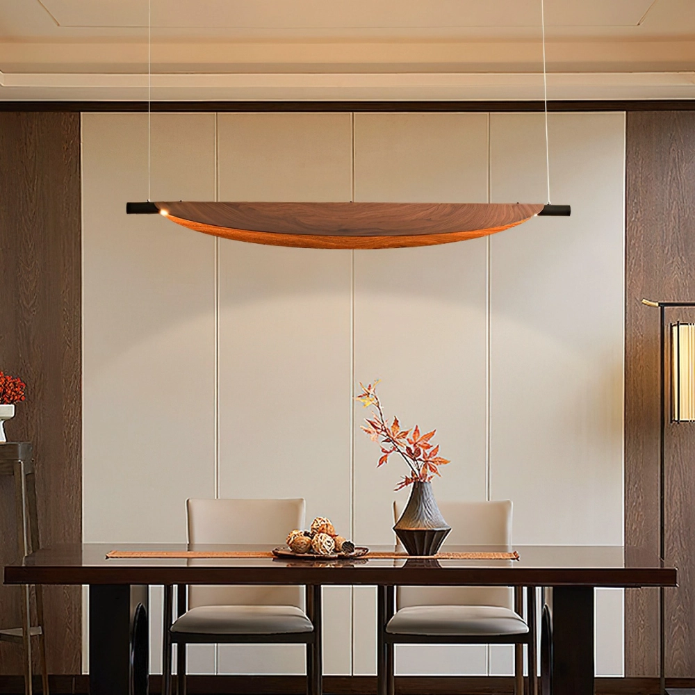 Mẫu đèn thả bàn ăn tân cổ điển với các chi tiết hoa văn cầu kỳ