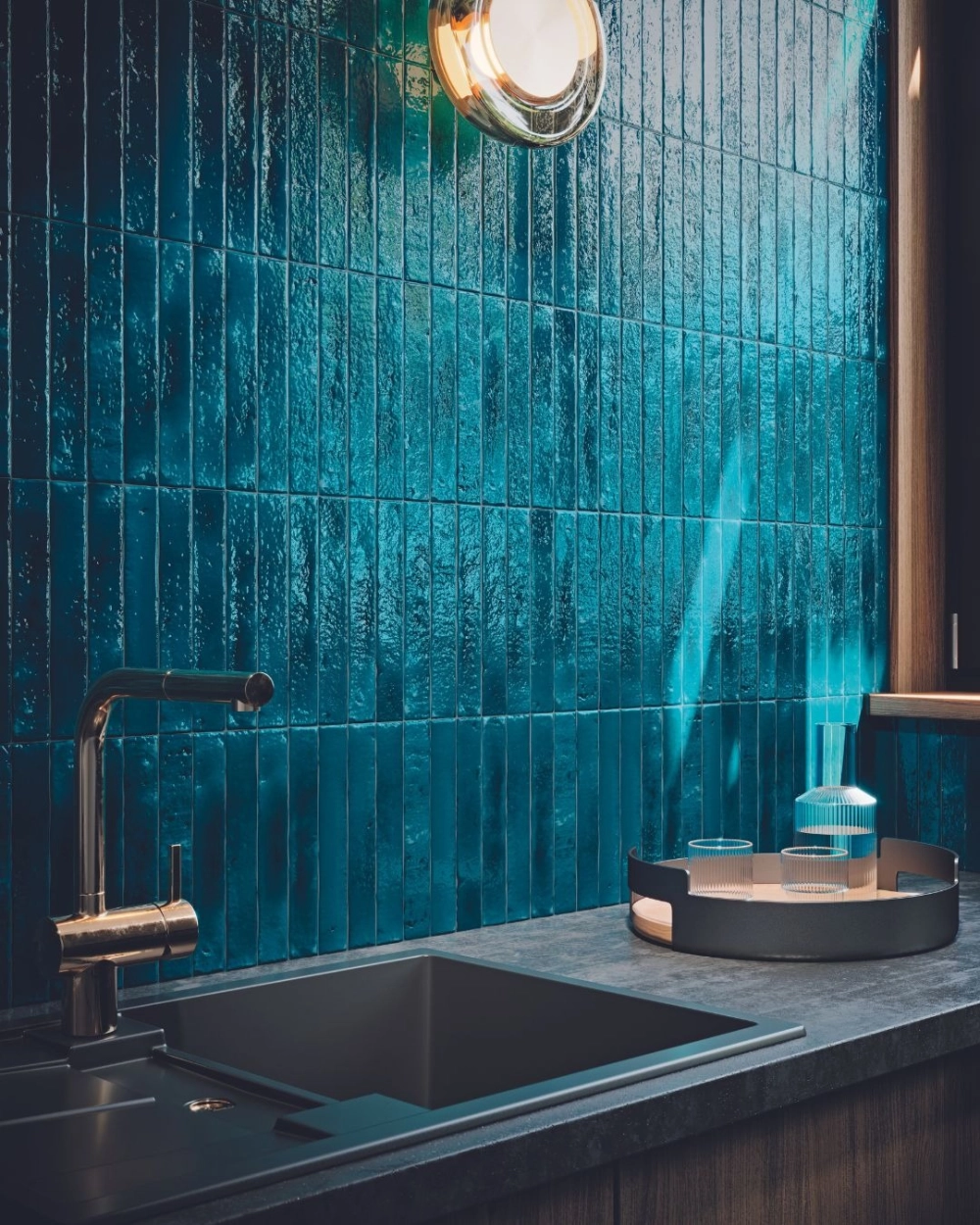 Không gian bếp farmhouse với gạch thẻ ốp bếp bề mặt nhám