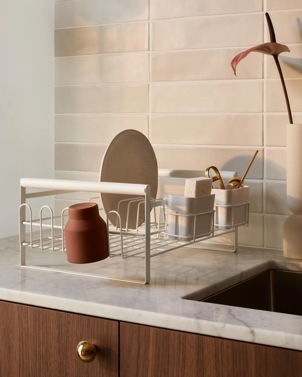 Hướng dẫn cách lắp giá bát nâng hạ đơn giản tại nhà