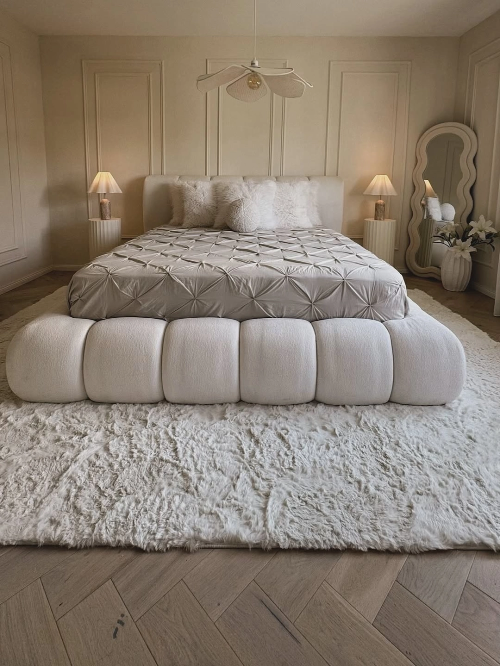 Giường ngủ đẹp cho bé gái màu hồng dễ thương