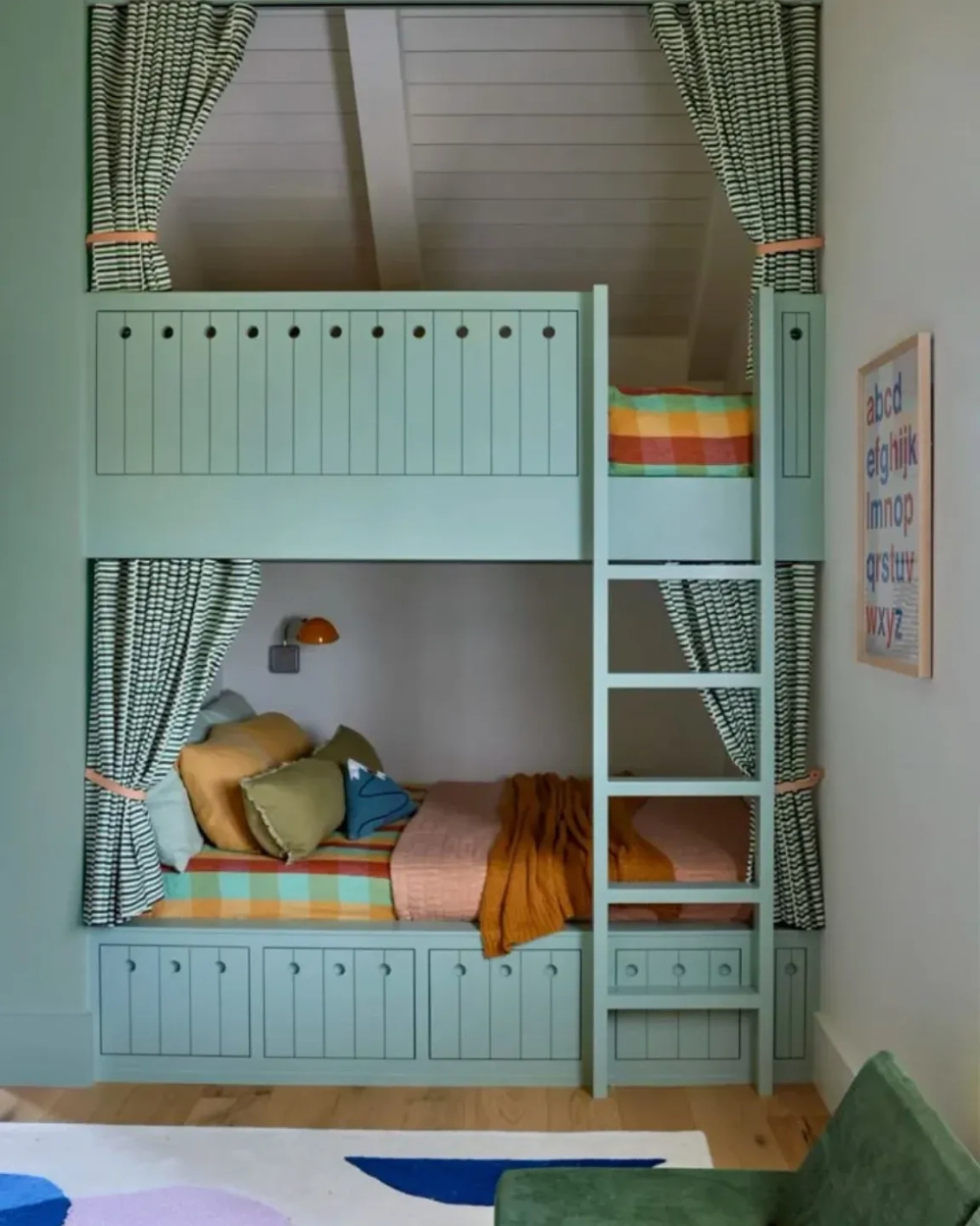 Giường tầng gỗ sồi thiết kế chắc chắn 