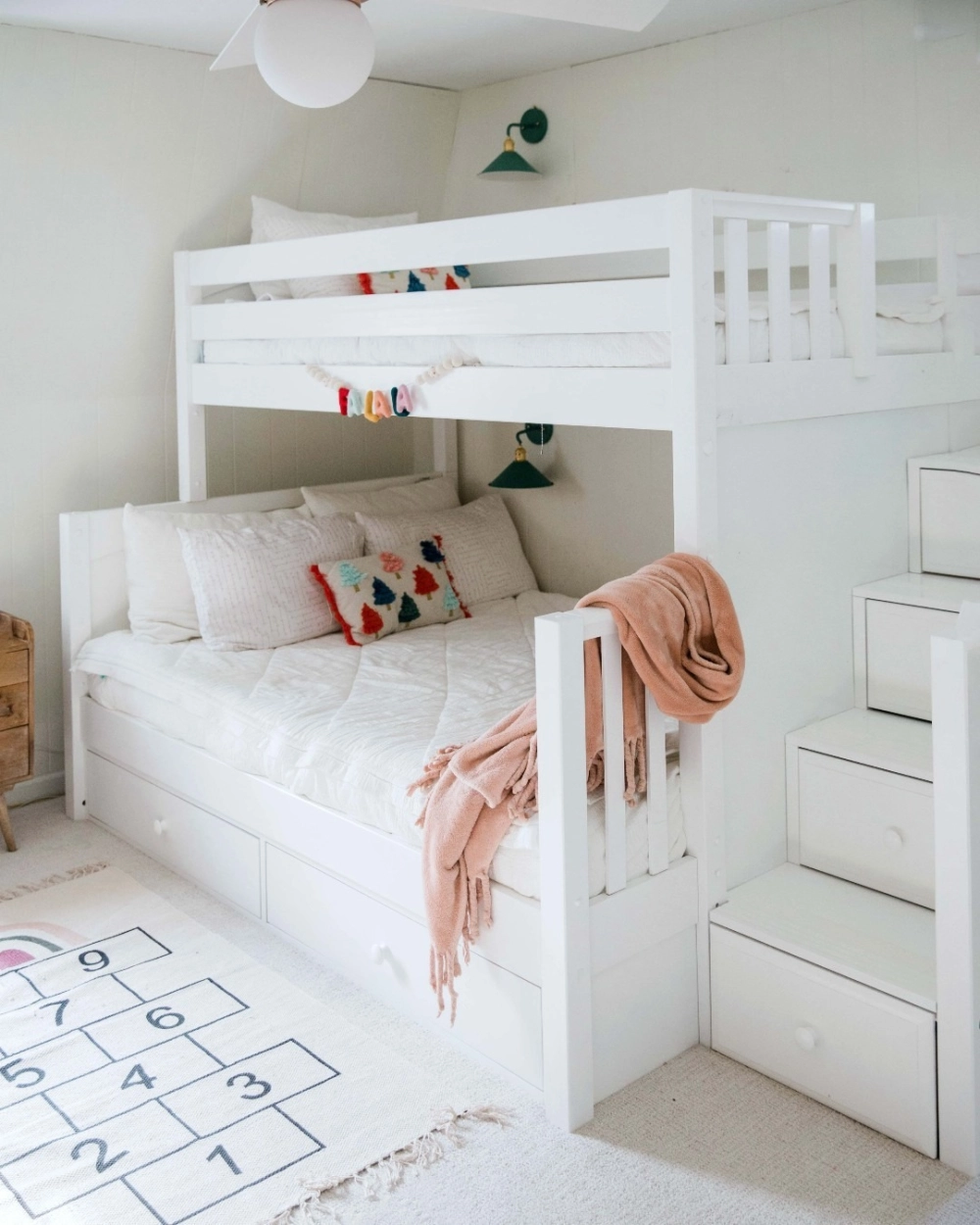 Mẫu giường tầng 1m6x2m rộng rãi thoải mái