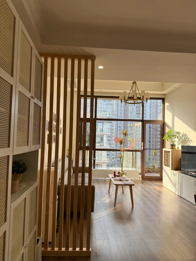 Hiện đại và tinh tế nhờ lam gỗ trang trí phong cách hiện đại