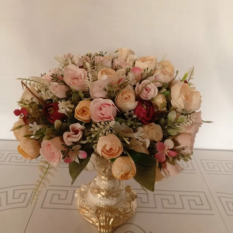 Làm đẹp phòng với ảnh lọ hoa giả decor tinh tế