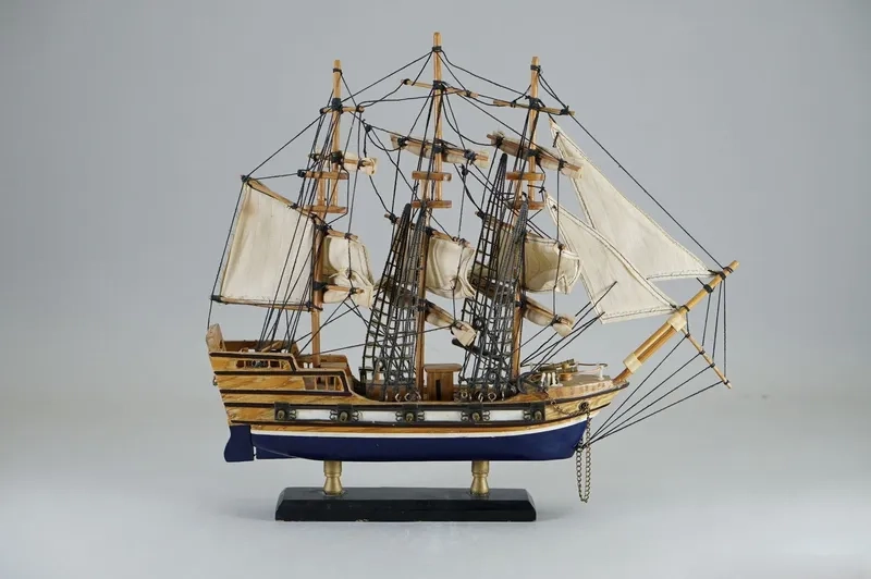 Ảnh mô hình trang trí truyền cảm hứng sáng tạo không gian