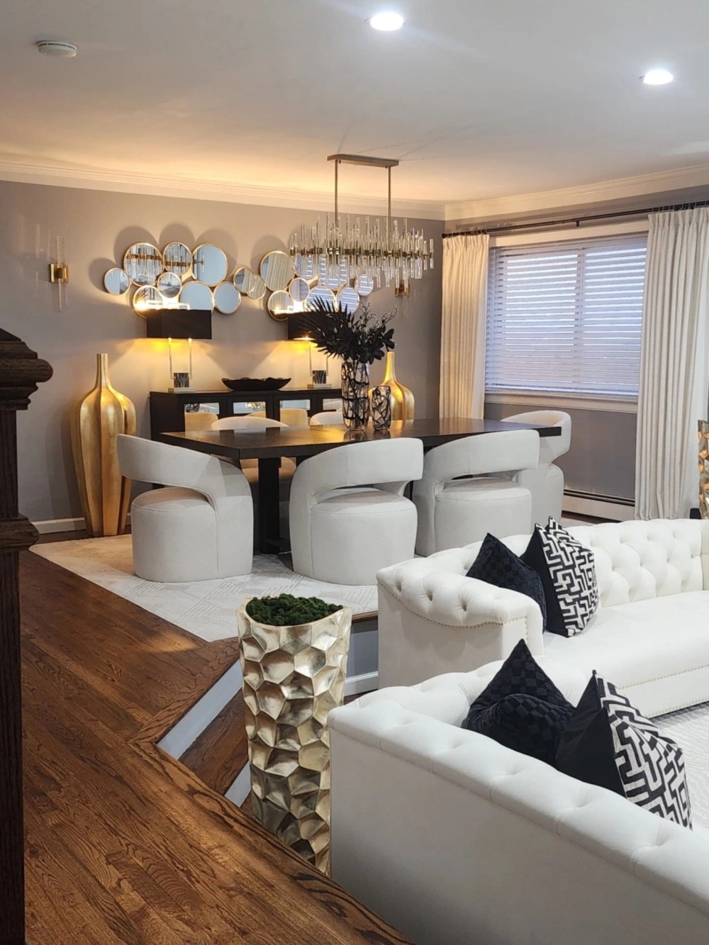 Hệ thống đèn trang trí phòng ăn thả trần độc đáo và tinh tế