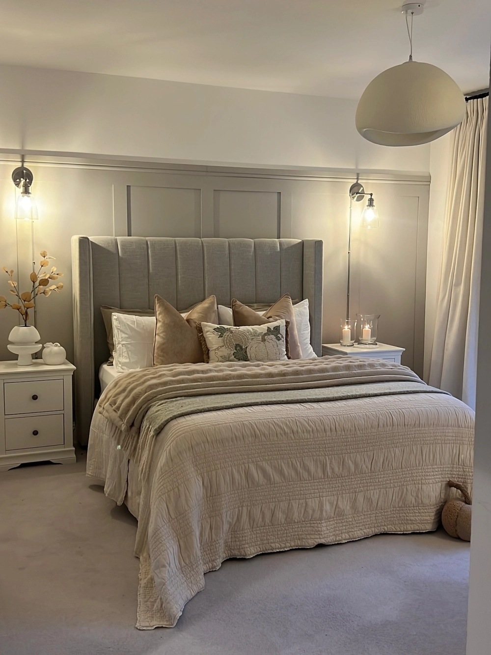 Sự kết hợp hoàn hảo giữa rèm cửa và màu sơn phòng ngủ đẹp