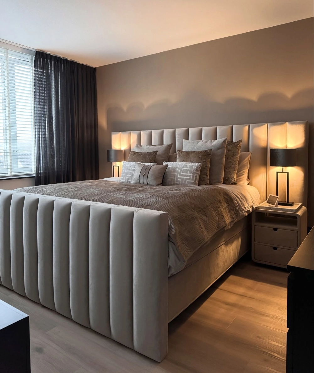 Không gian phòng ngủ đẹp sang trọng phong cách tân cổ điển