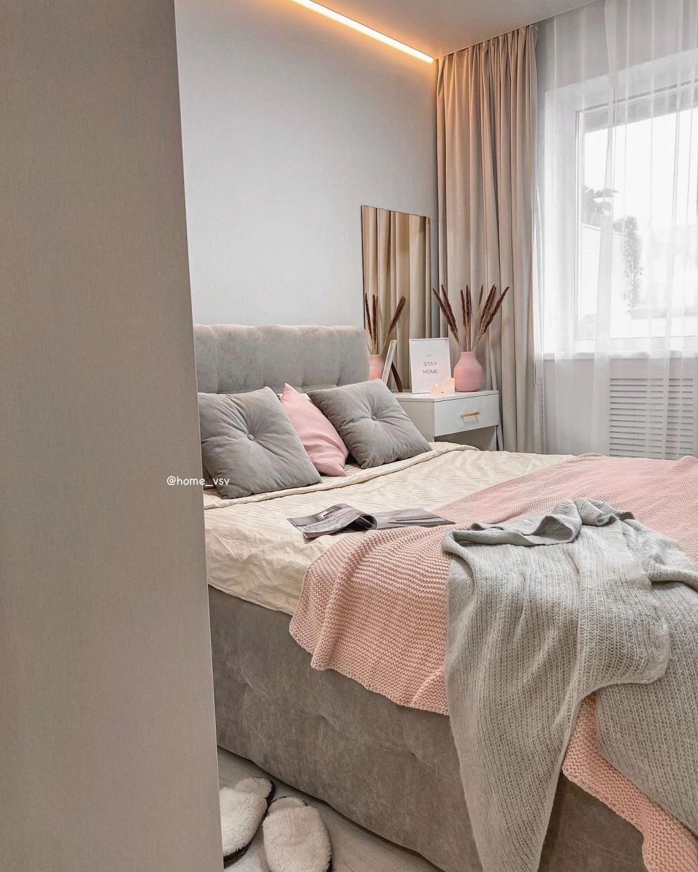 Phòng ngủ màu hồng tím lãng mạn cho các cặp đôi