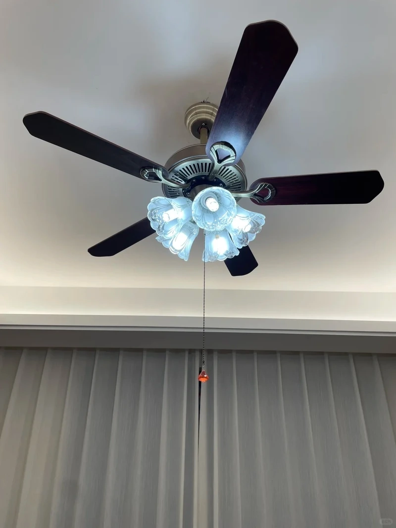 Đảm bảo mát mẻ nhờ quạt trần đèn làm mát tốt