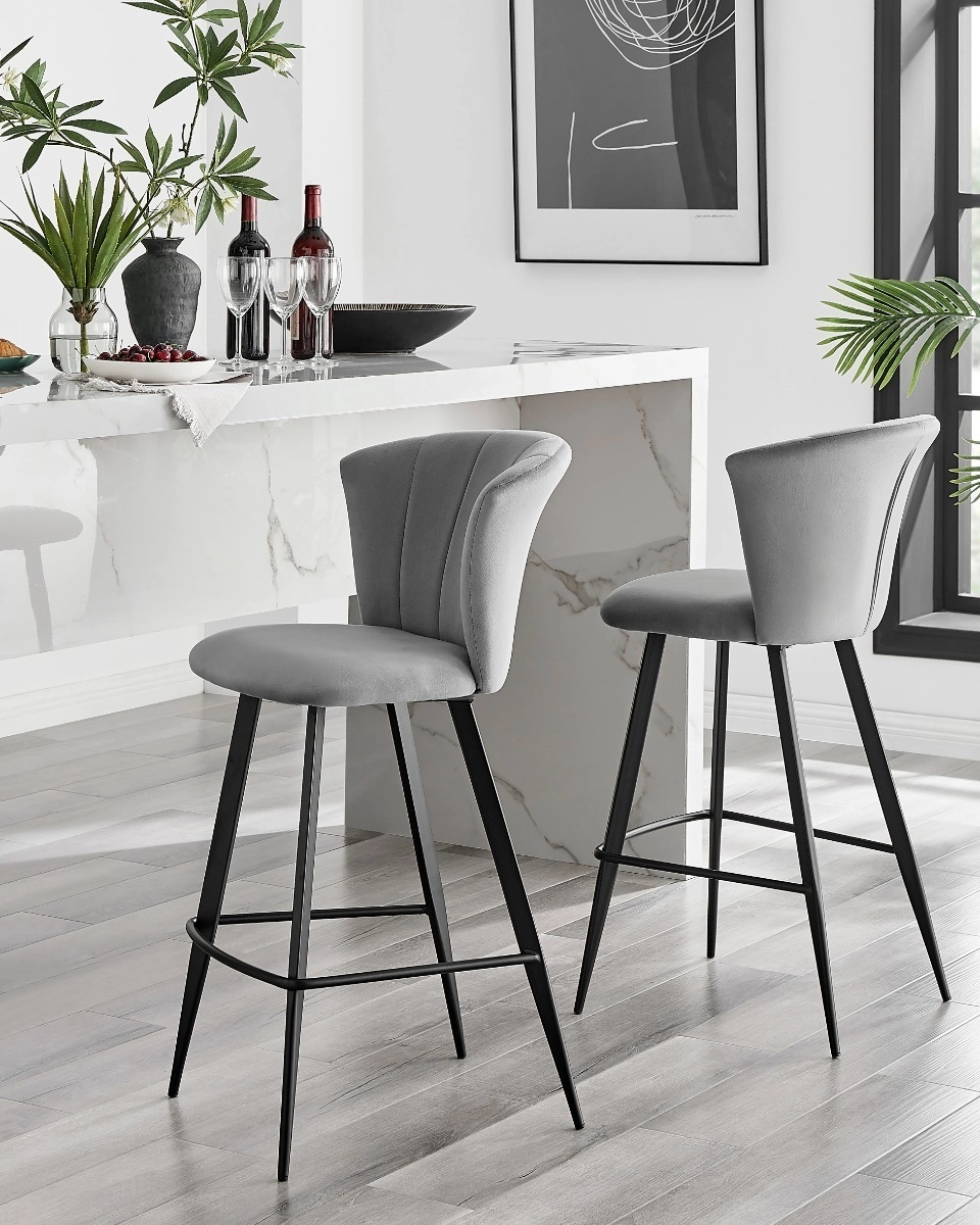 Hệ thống đèn trang trí quầy bar bếp thả trần lung linh