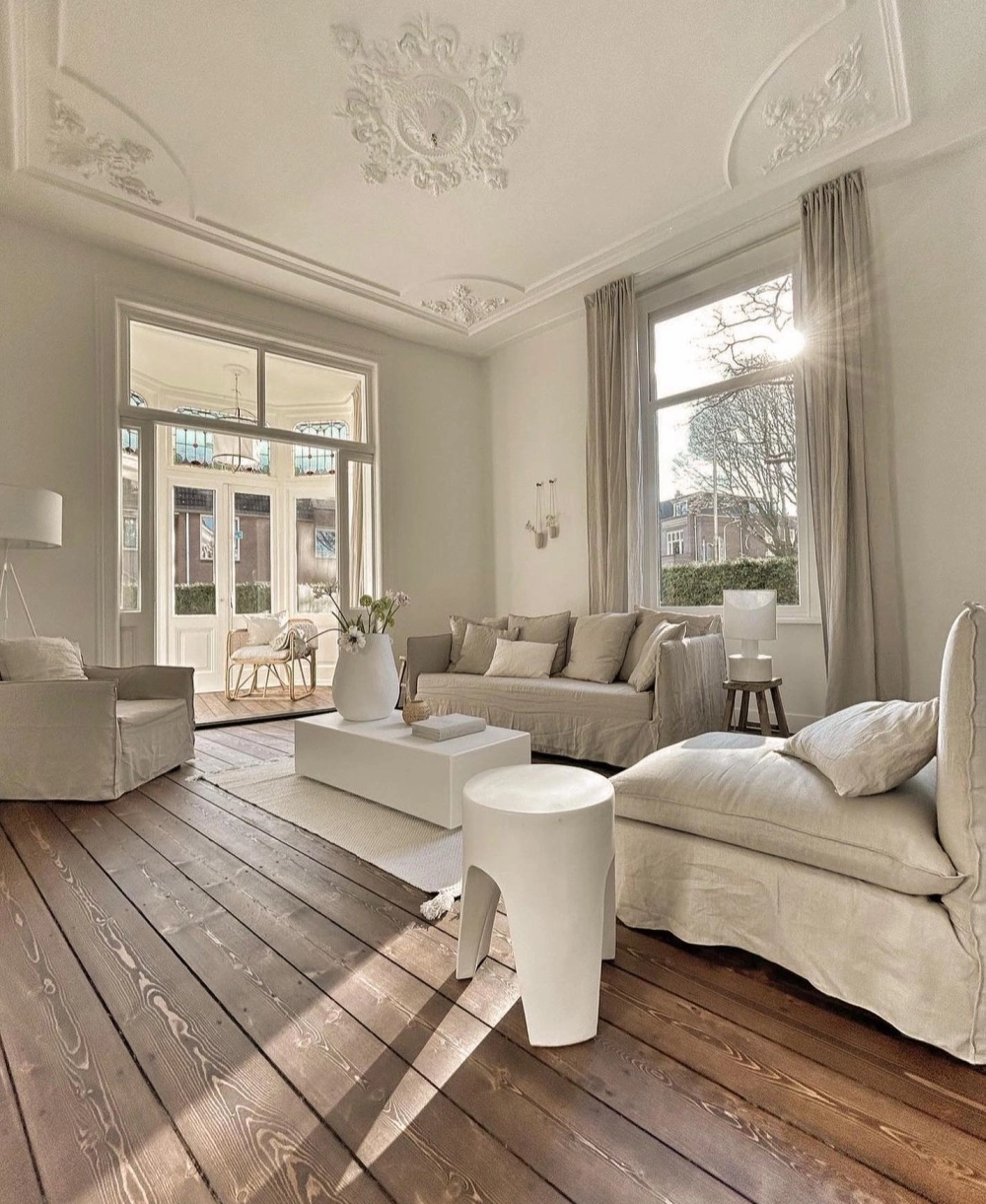 Mẫu sàn nhựa giả gỗ phòng ngủ hèm khóa có khả năng chịu nước tuyệt đối