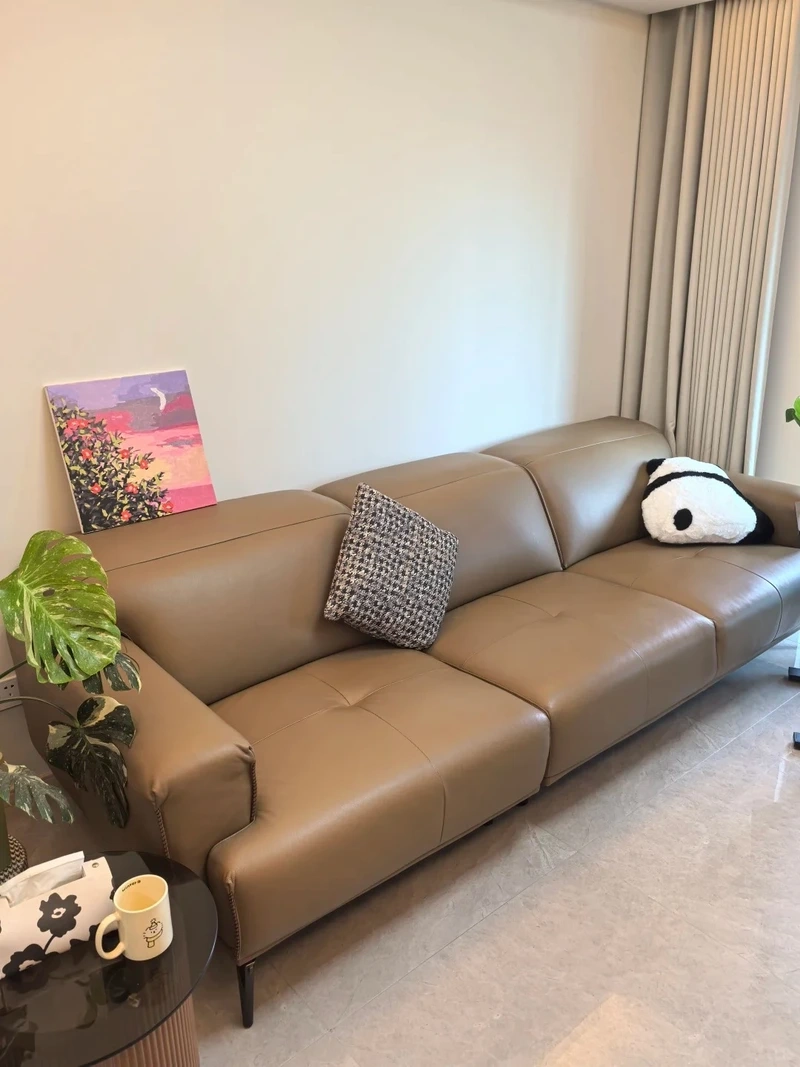 Ấm cúng và sang trọng với sofa da màu nâu