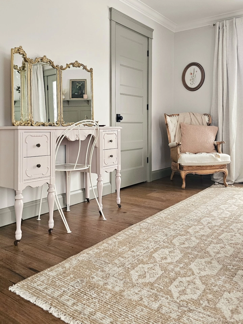 An toàn tuyệt đối với thảm phòng ngủ cho bé chống trượt hình thú