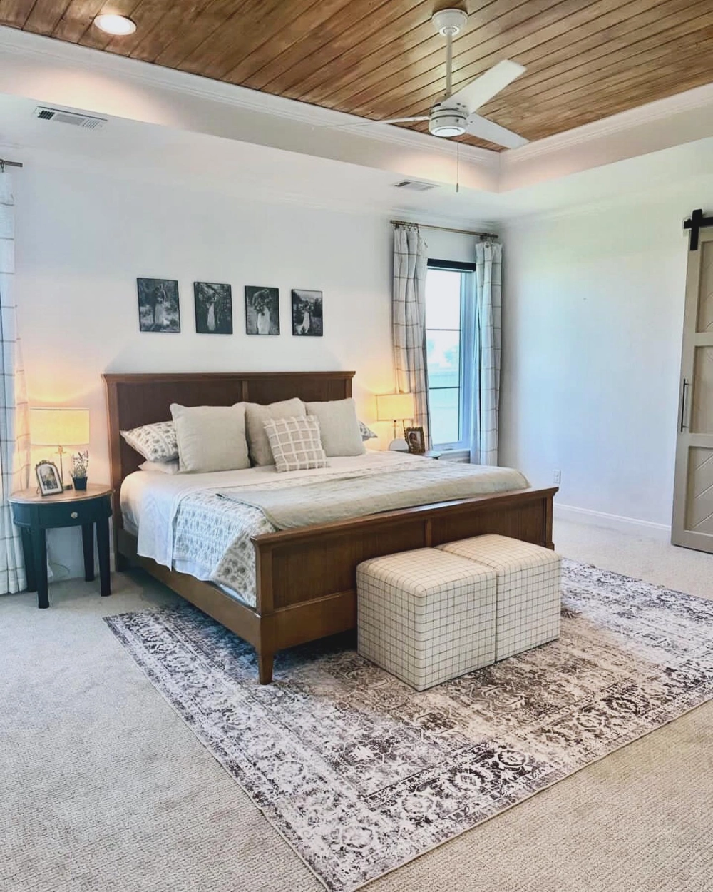 Thiết kế thảm phòng ngủ đẹp giá rẻ phù hợp sinh viên