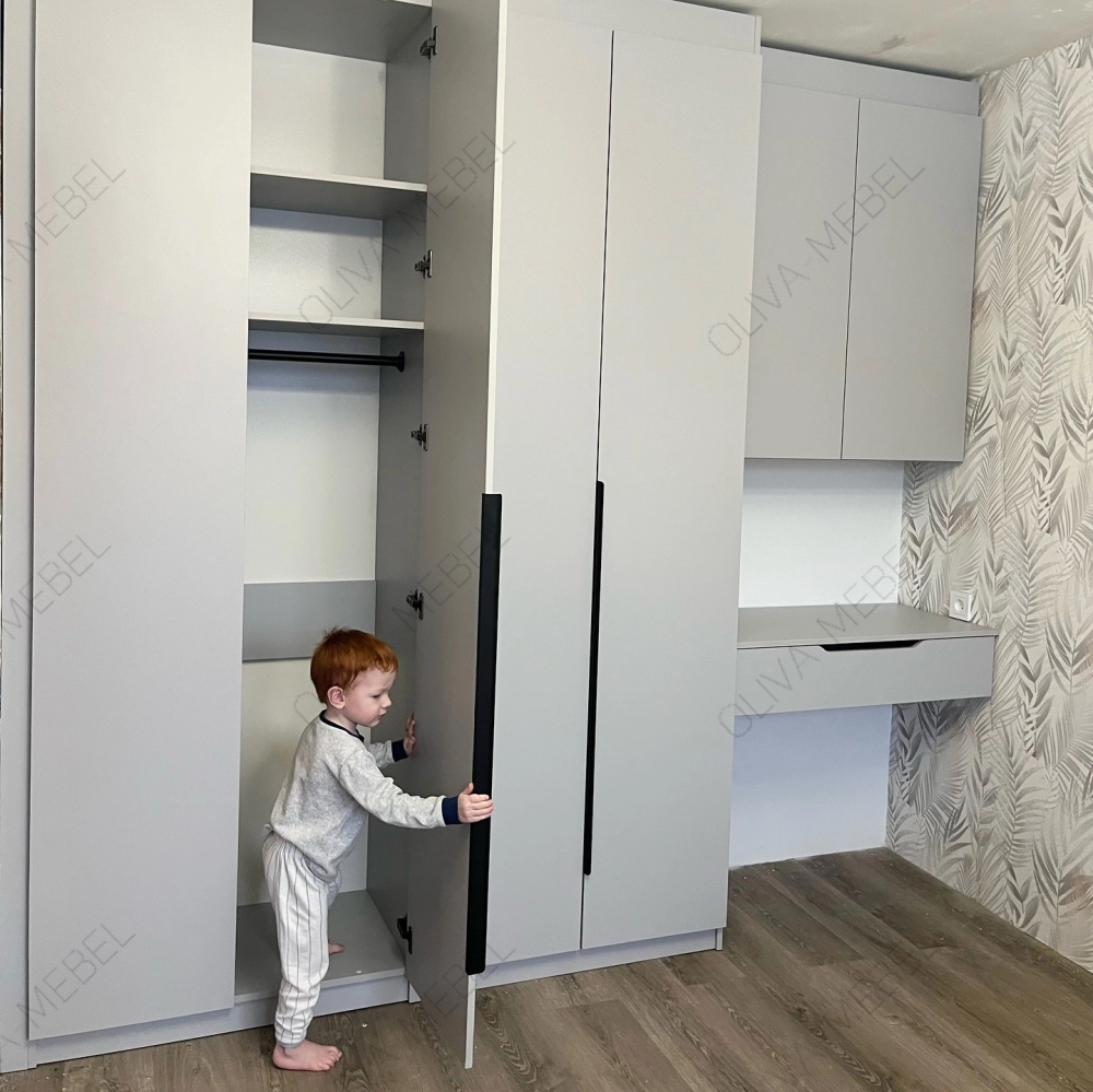 Mẫu tủ quần áo 4 cánh gỗ sồi nga tự nhiên bền đẹp