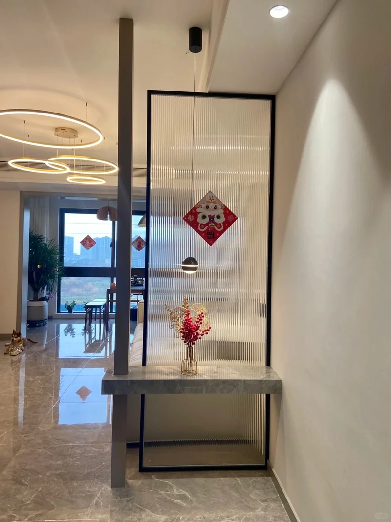 Hiện đại và tiện nghi cùng vách ngăn phòng khách hiện đại