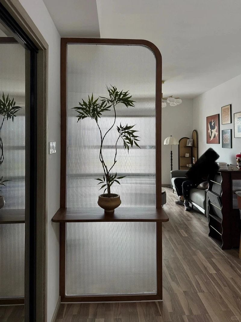 Phong cách sang trọng với vách ngăn phòng khách hiện đại đẹp