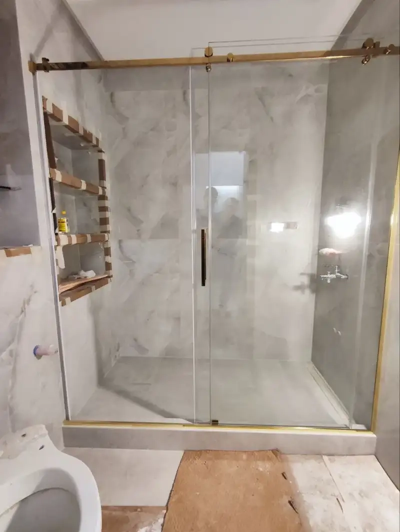 Vách tắm kính là gì được nhiều người quan tâm