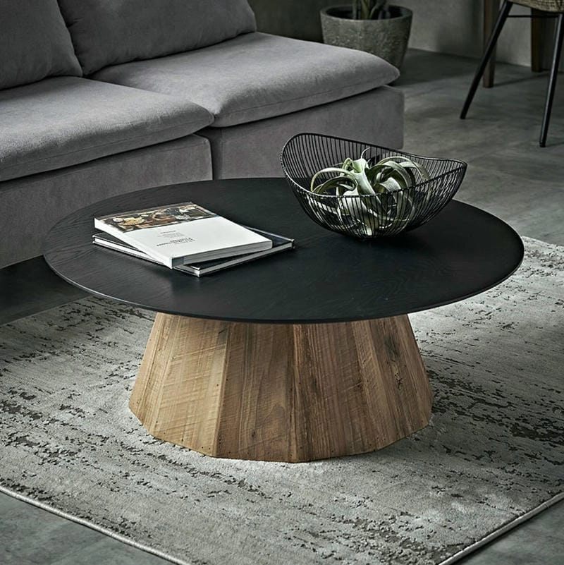 Bàn trà gỗ gia đình tạo cảm giác gần gũi