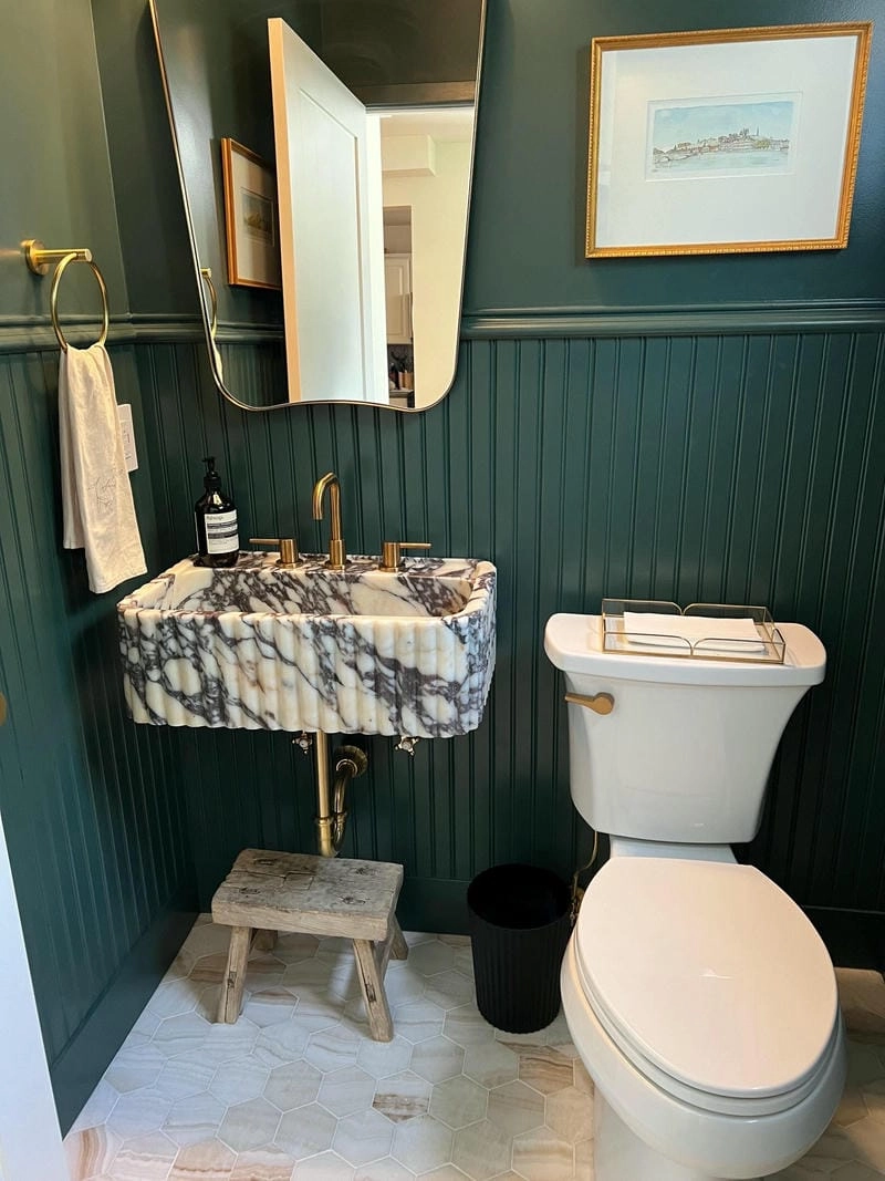 Decor phòng tắm nhỏ giúp không gian rộng rãi hơn