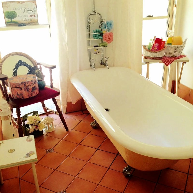 Decor phòng tắm nhà phố hiện đại và tiện dụng