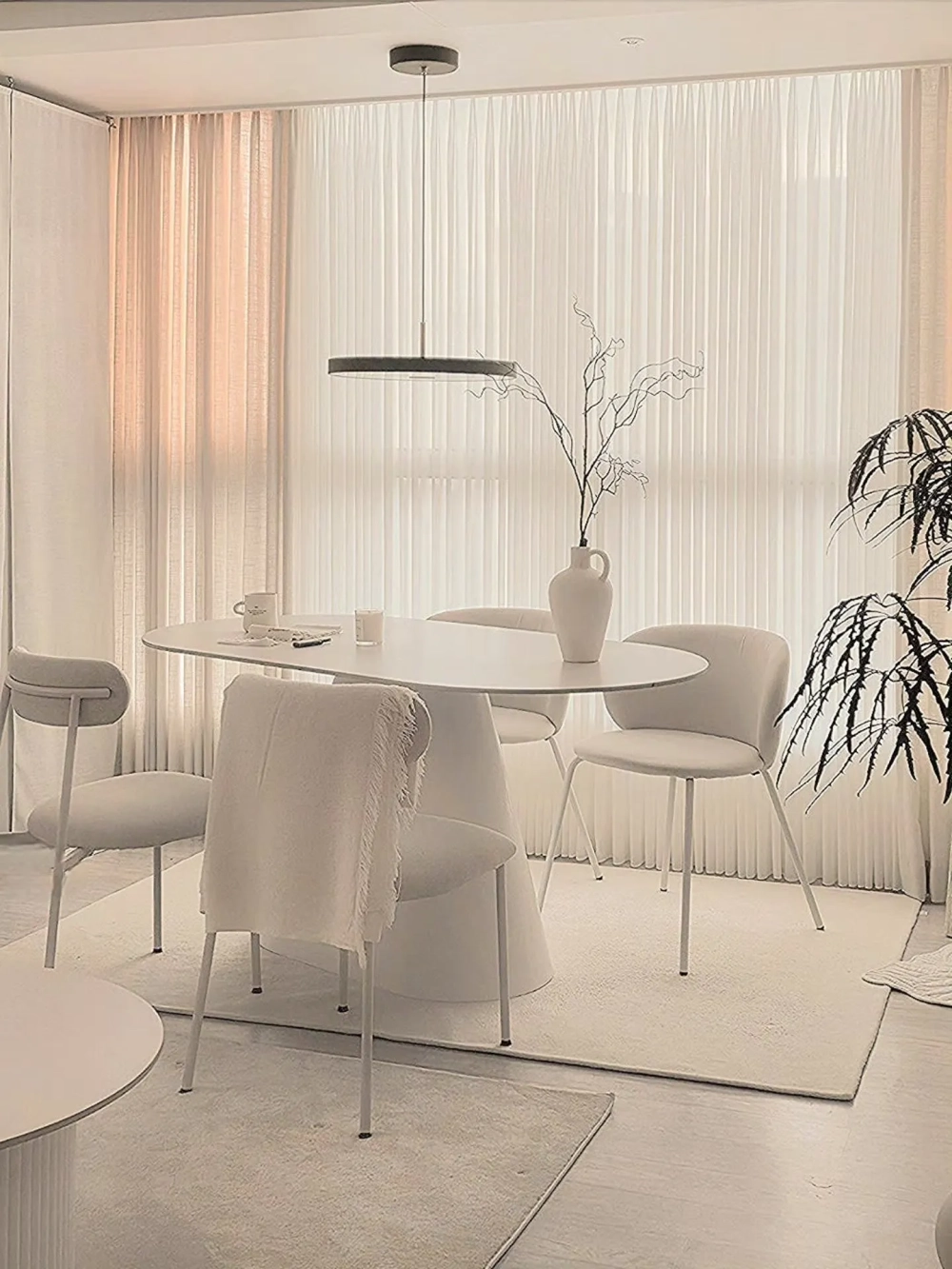 Đèn thả phong cách Bắc Âu màu trắng tinh khôi