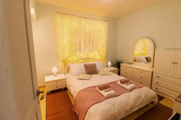 Mẫu phòng ngủ vợ chồng đẹp lãng mạn và hợp phong thủy