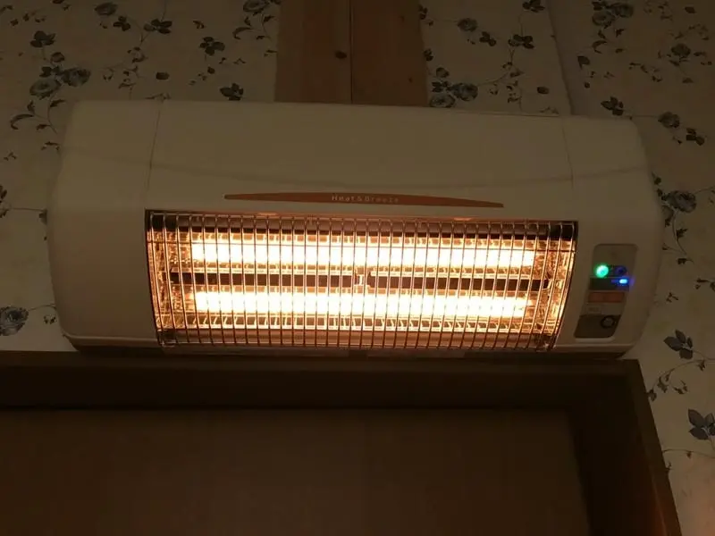 Chiêm ngưỡng đèn sưởi nhà tắm hiện đại cho mùa lạnh