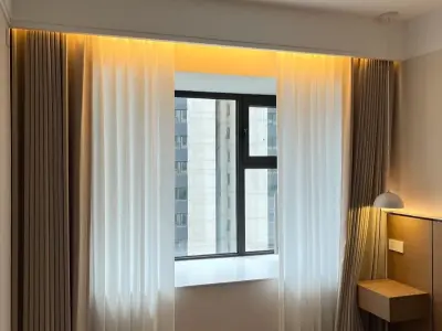 Những mẫu rèm cửa phòng khách tinh tế làm sáng mọi góc nhà